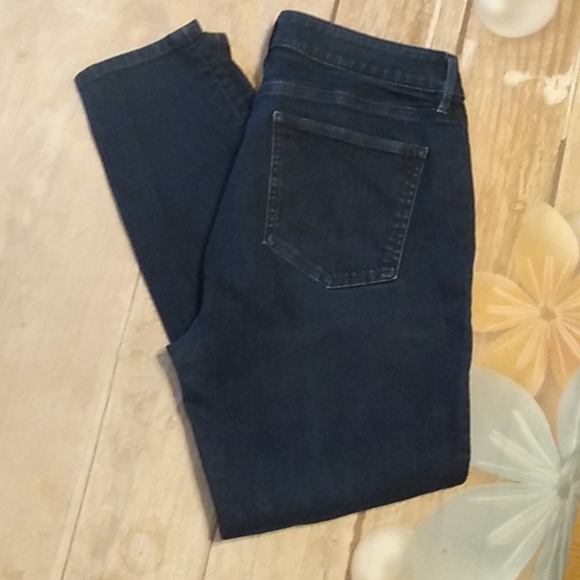 Ann Taylor Medium Wash Denim Jeans - Picture 3 of 9